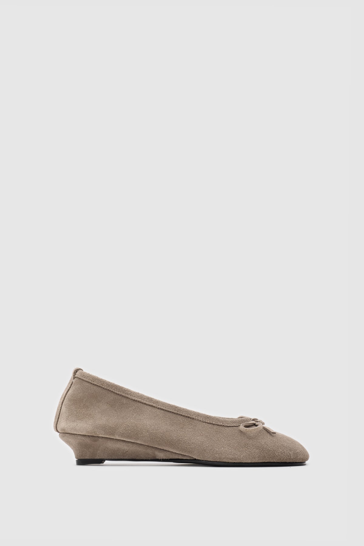 SUVEA LORA Suede Ballet Flat - Kum Suet