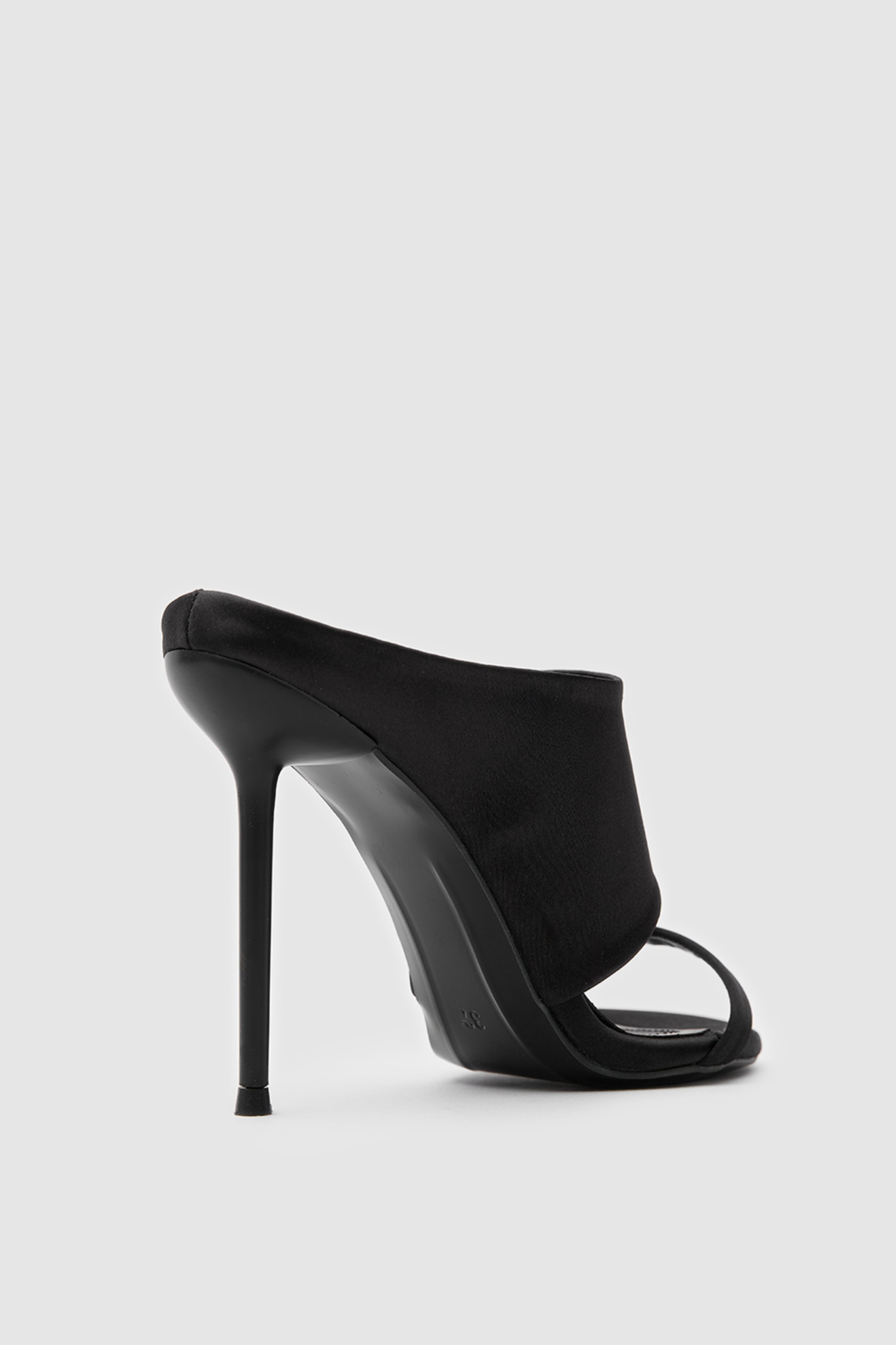 SUVEA C Shape Luxe Heels