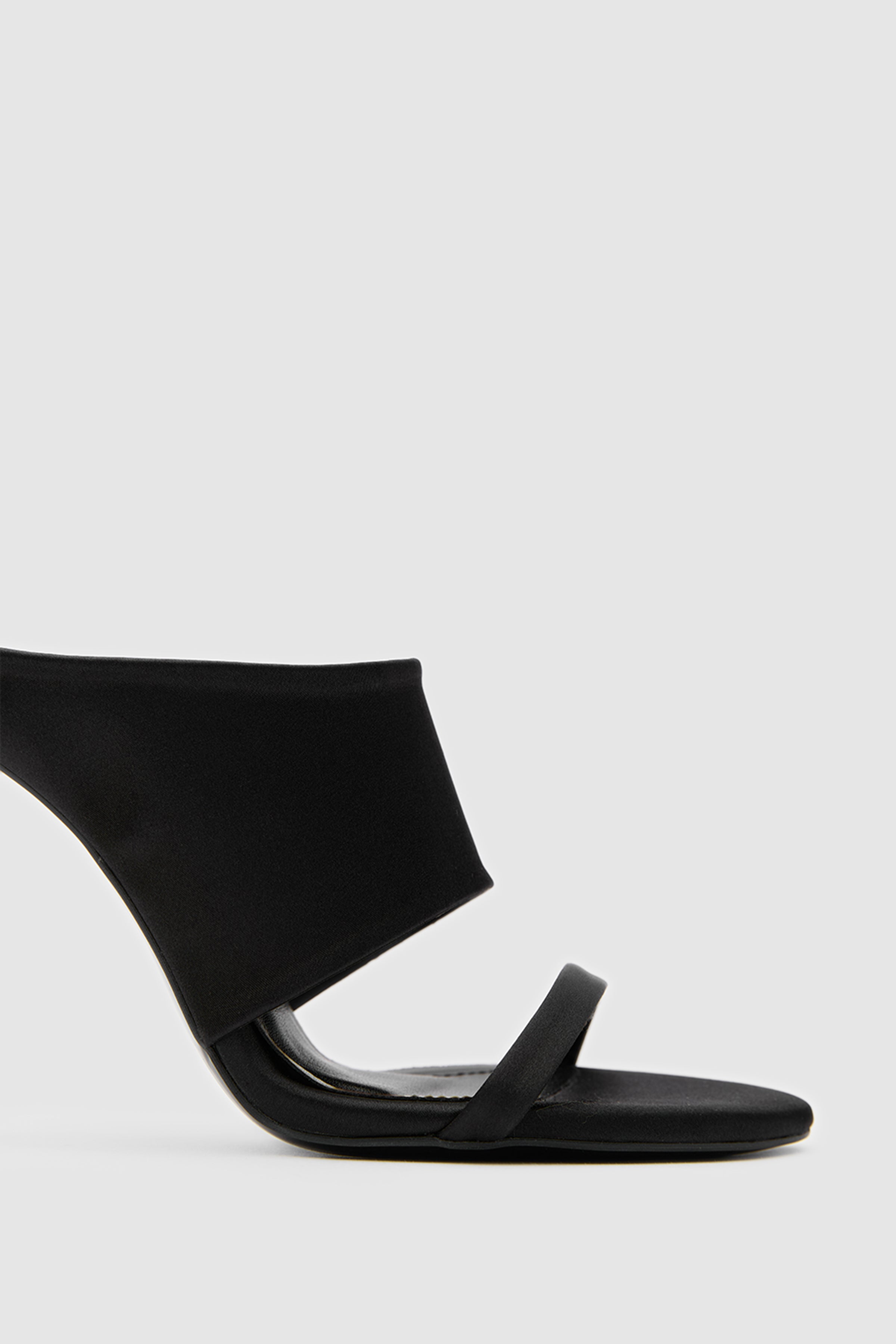 SUVEA C Shape Luxe Heels