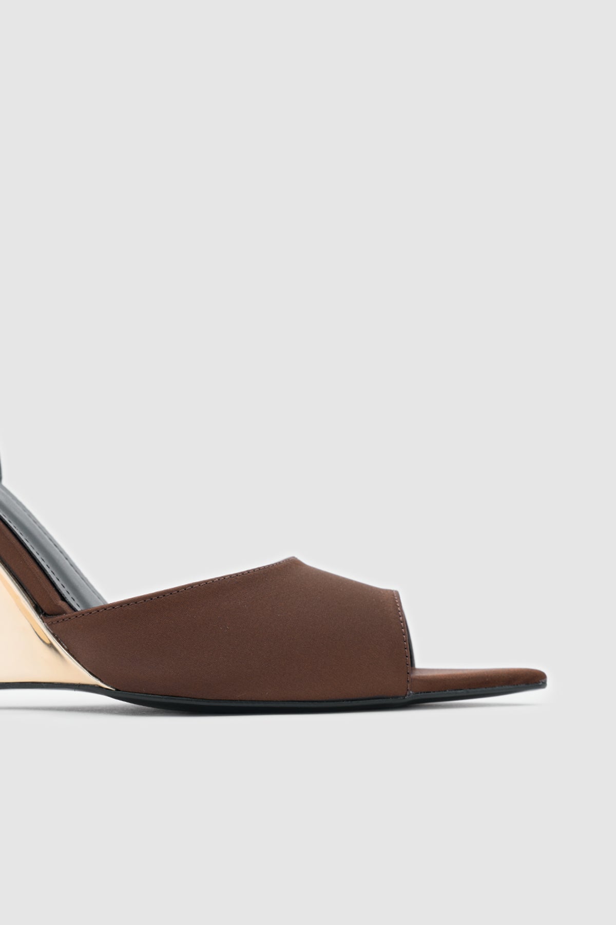 SUVEA Essential Curve Shape Wedges