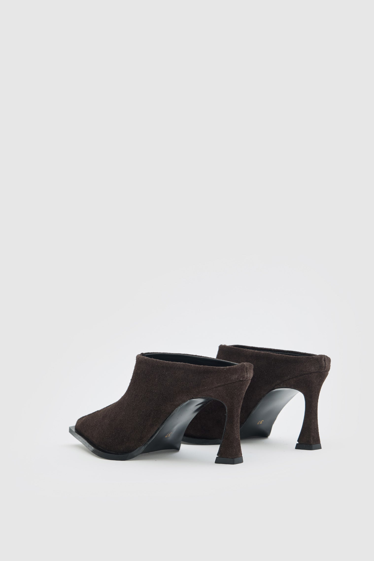 OGGO SUVEA SÜET HAKİKİ DERİ TOPUKLU AYAKKABI