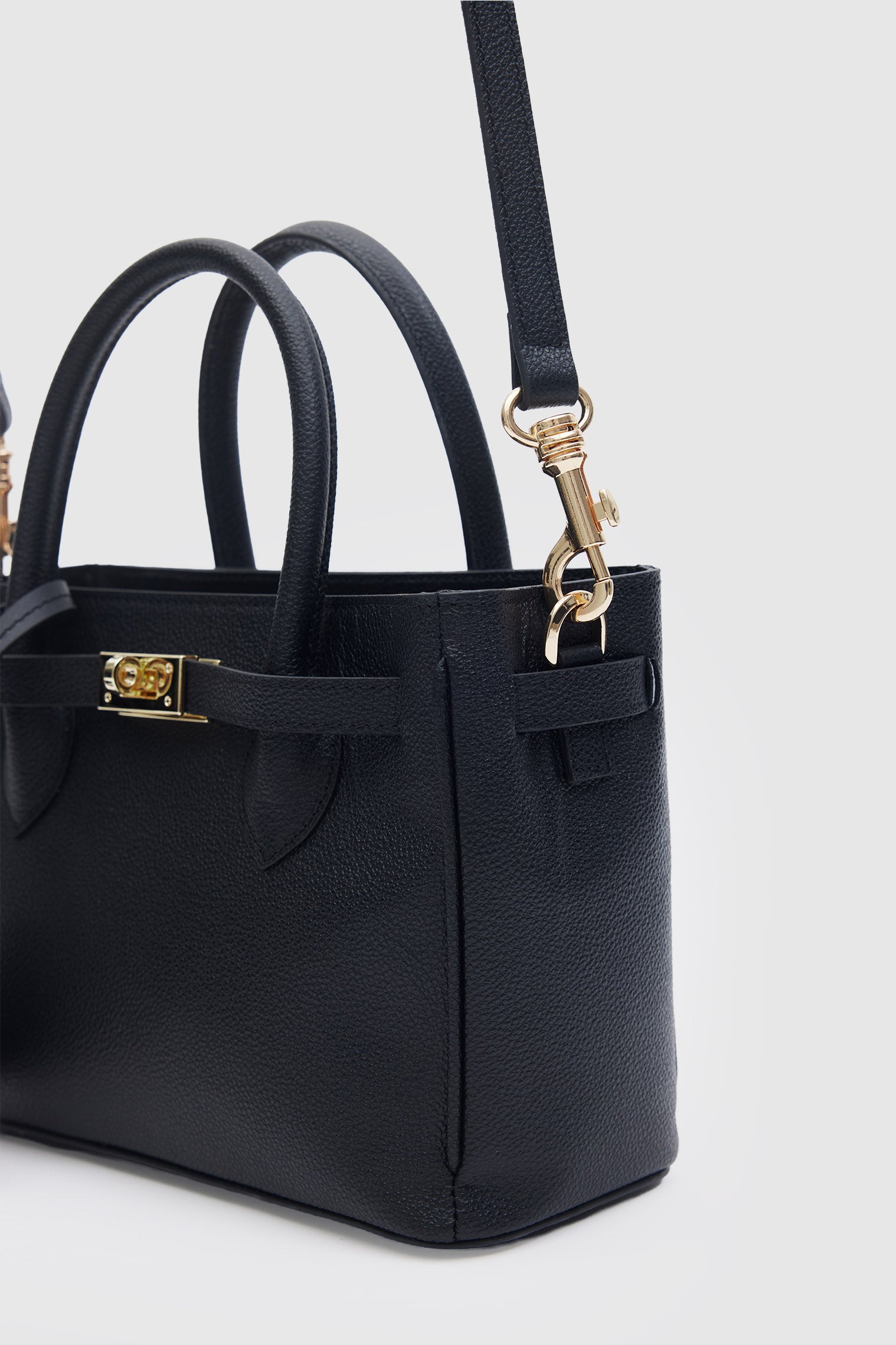 OGGO SUVEA GENUINE LEATHER Handbag