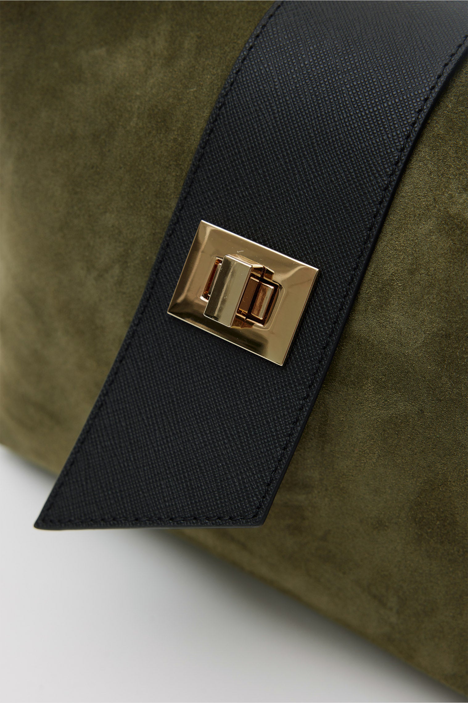 OGGO SUVEA HAKİKİ SÜET DERİ Omuz Çantası