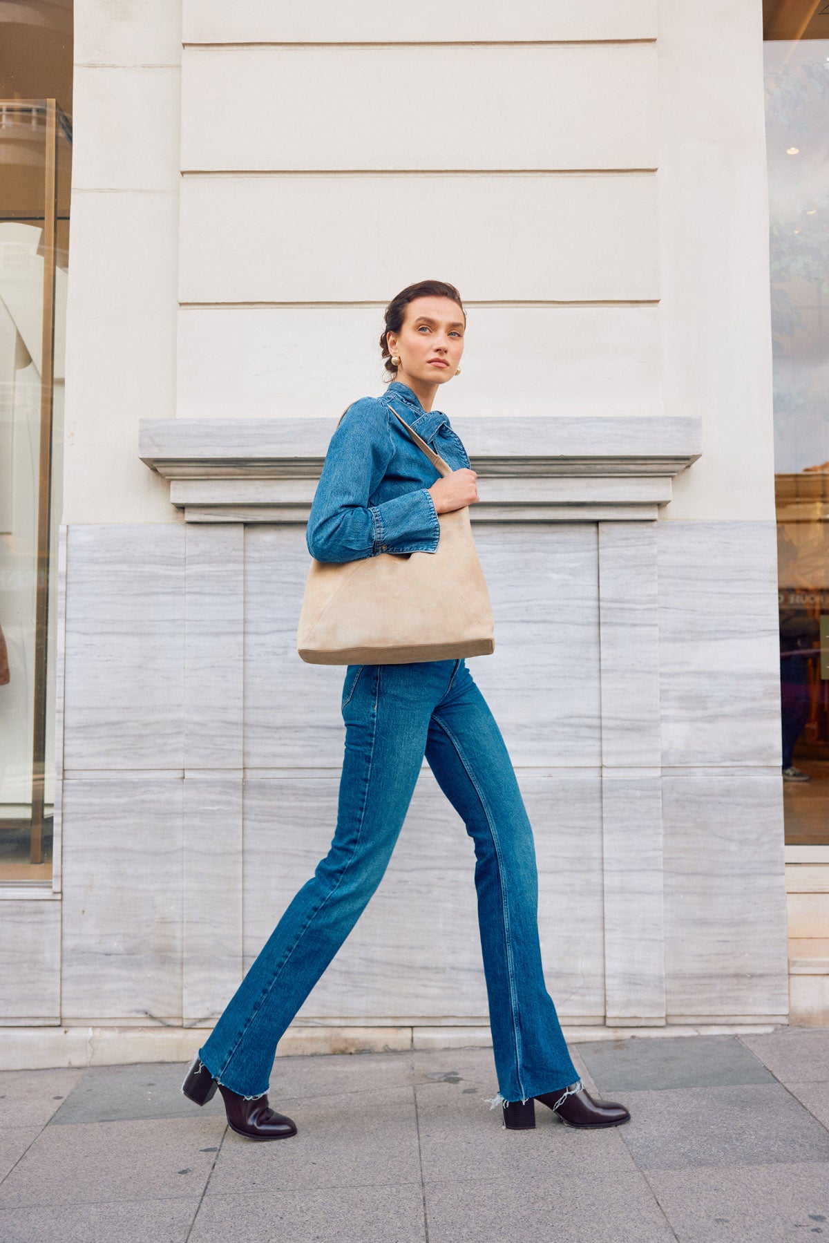 SUVEA NERA Suede