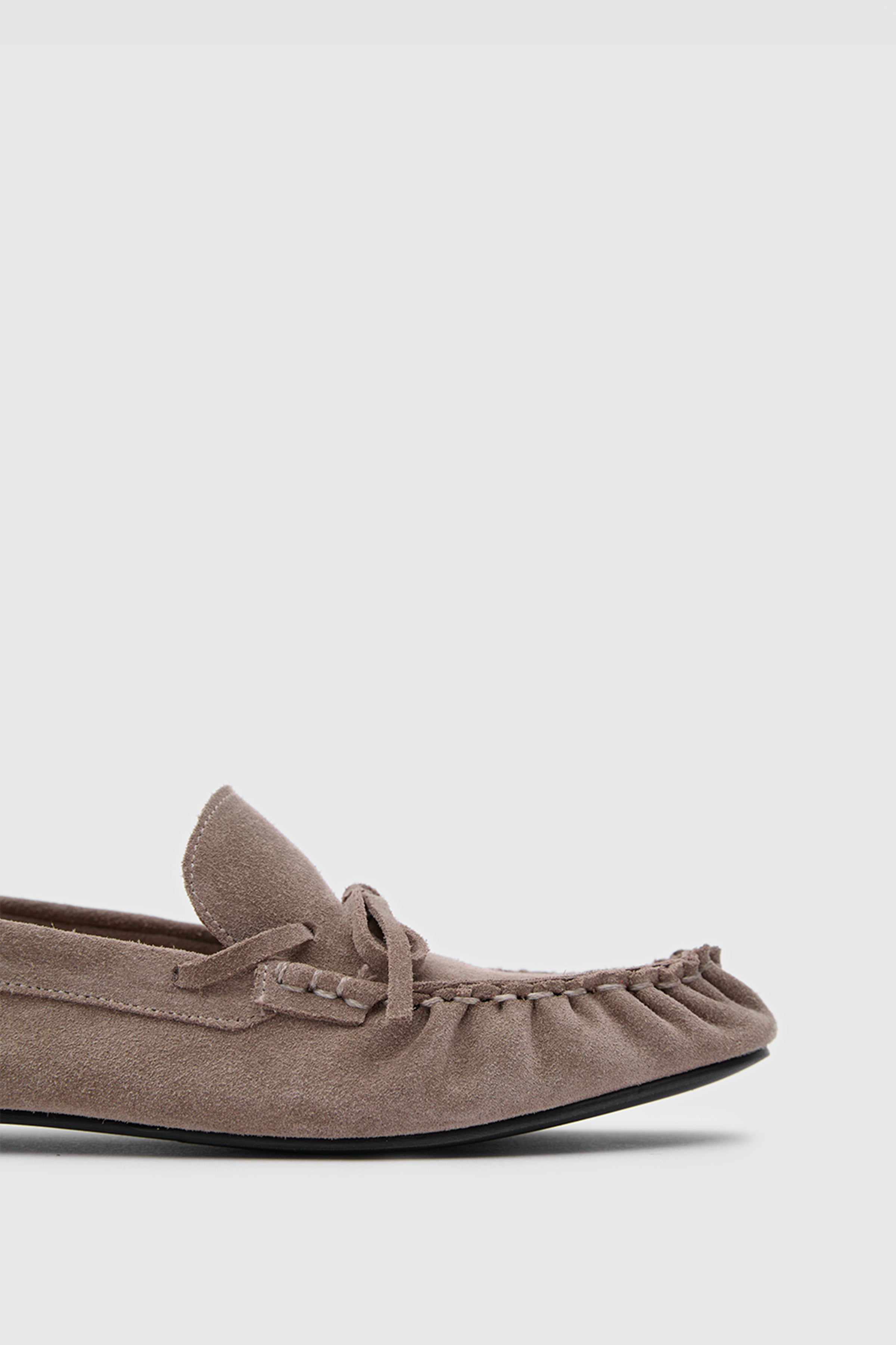 OGGO SUVEA SÜET HAKİKİ DERİ FİYONLU & SARAÇLI LOAFER