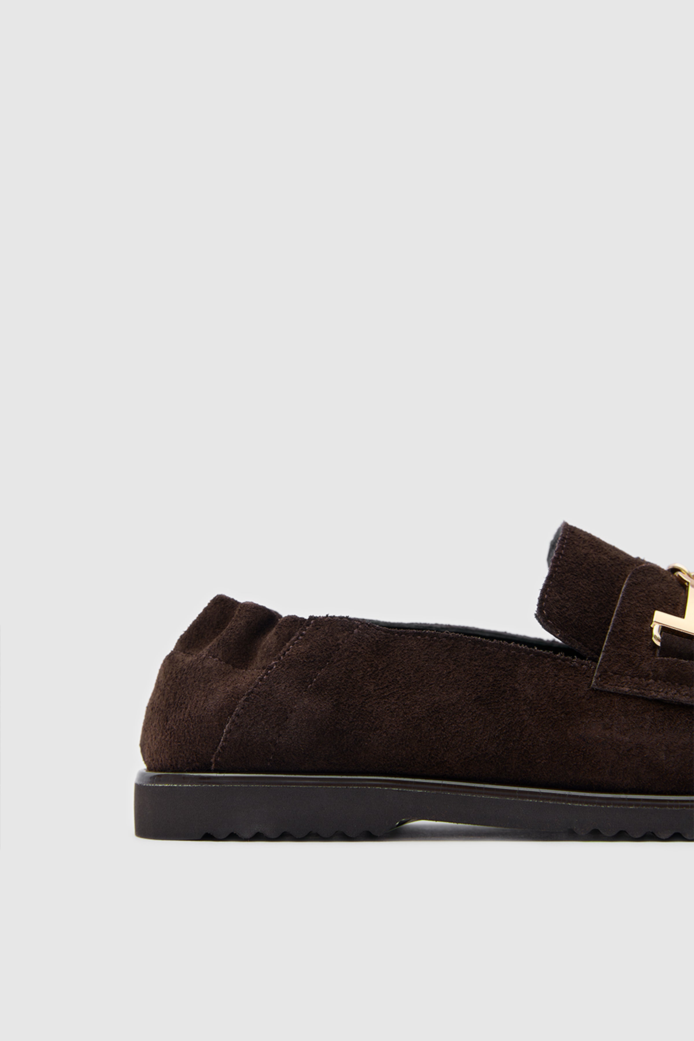 SUVEA ARIO Suede Loafer
