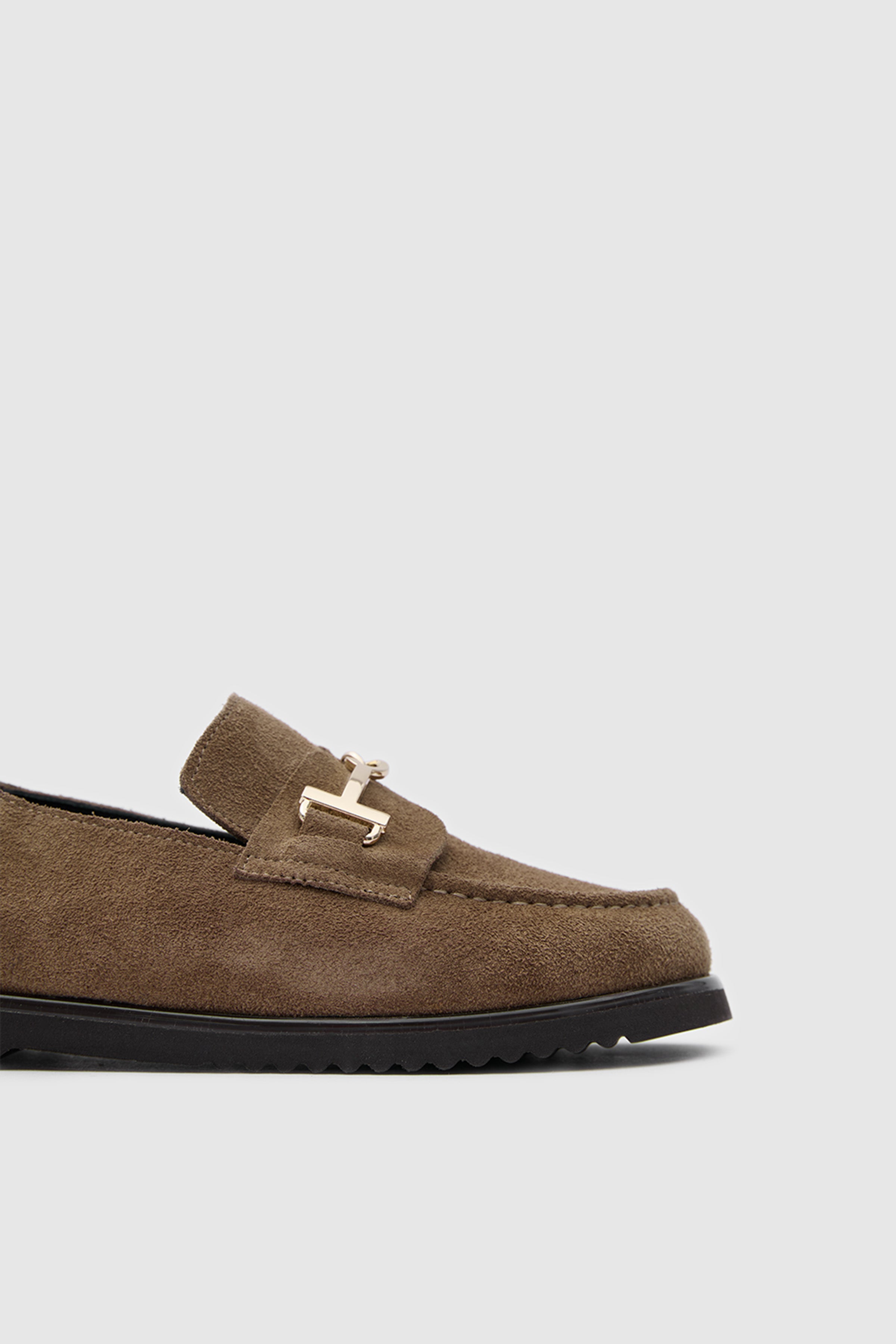SUVEA ARIO Suede Loafer
