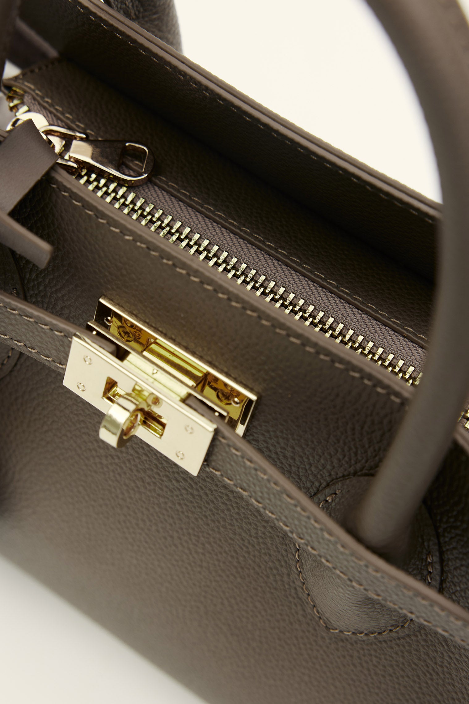 OGGO SUVEA HAKİKİ DERİ El Çantası