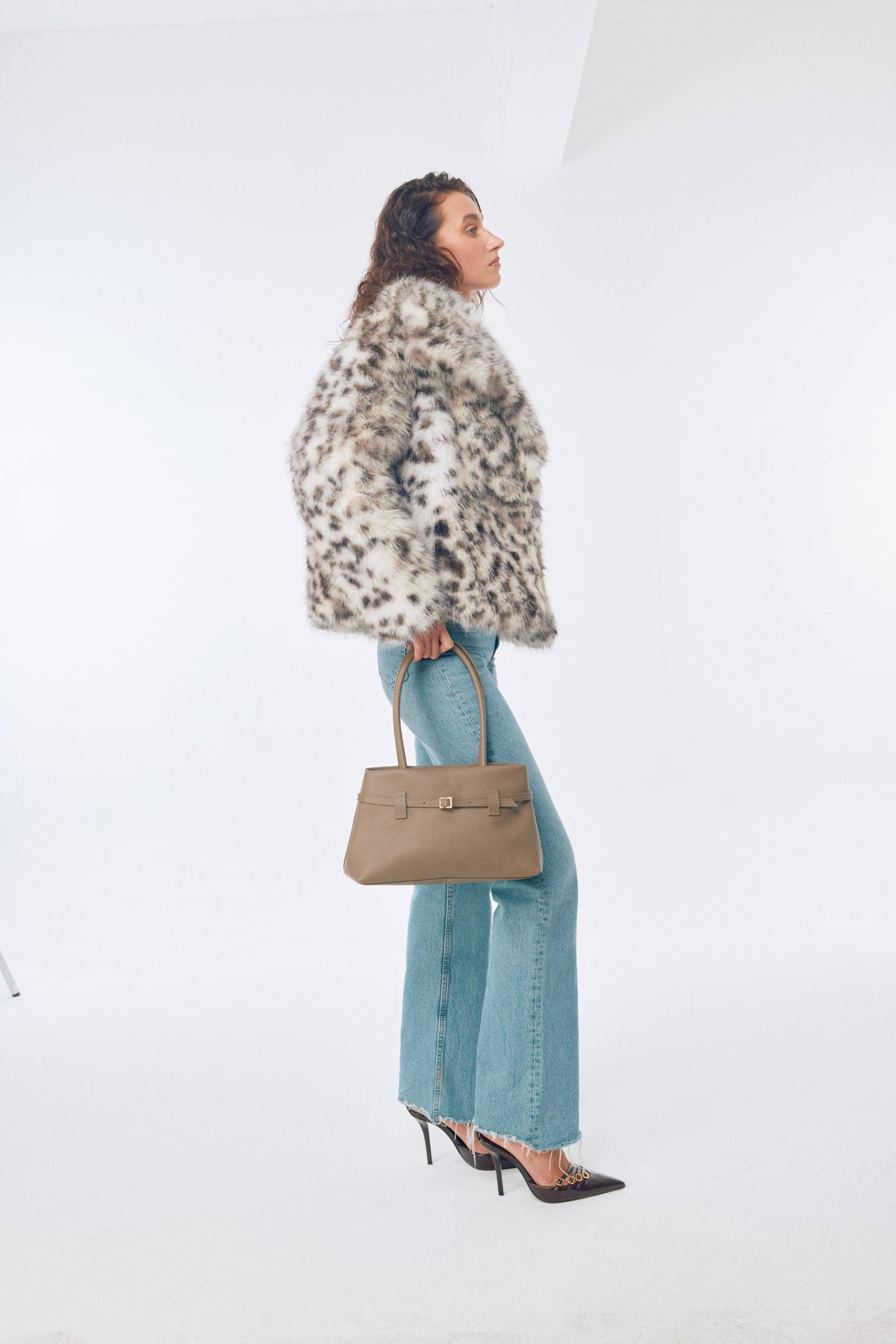 OGGO SUVEA HAKİKİ DERİ Omuz Çantası