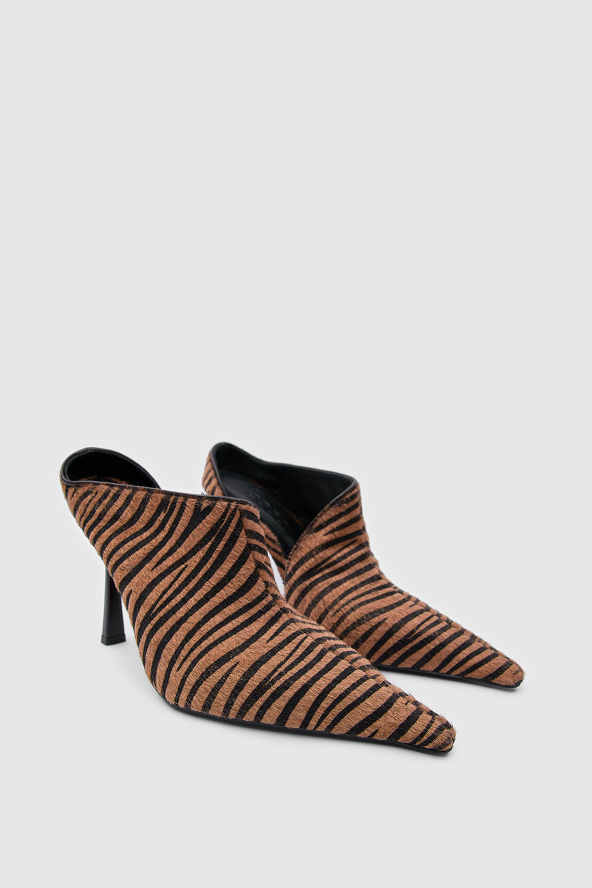 SUVEA ZERA Leather Heeled