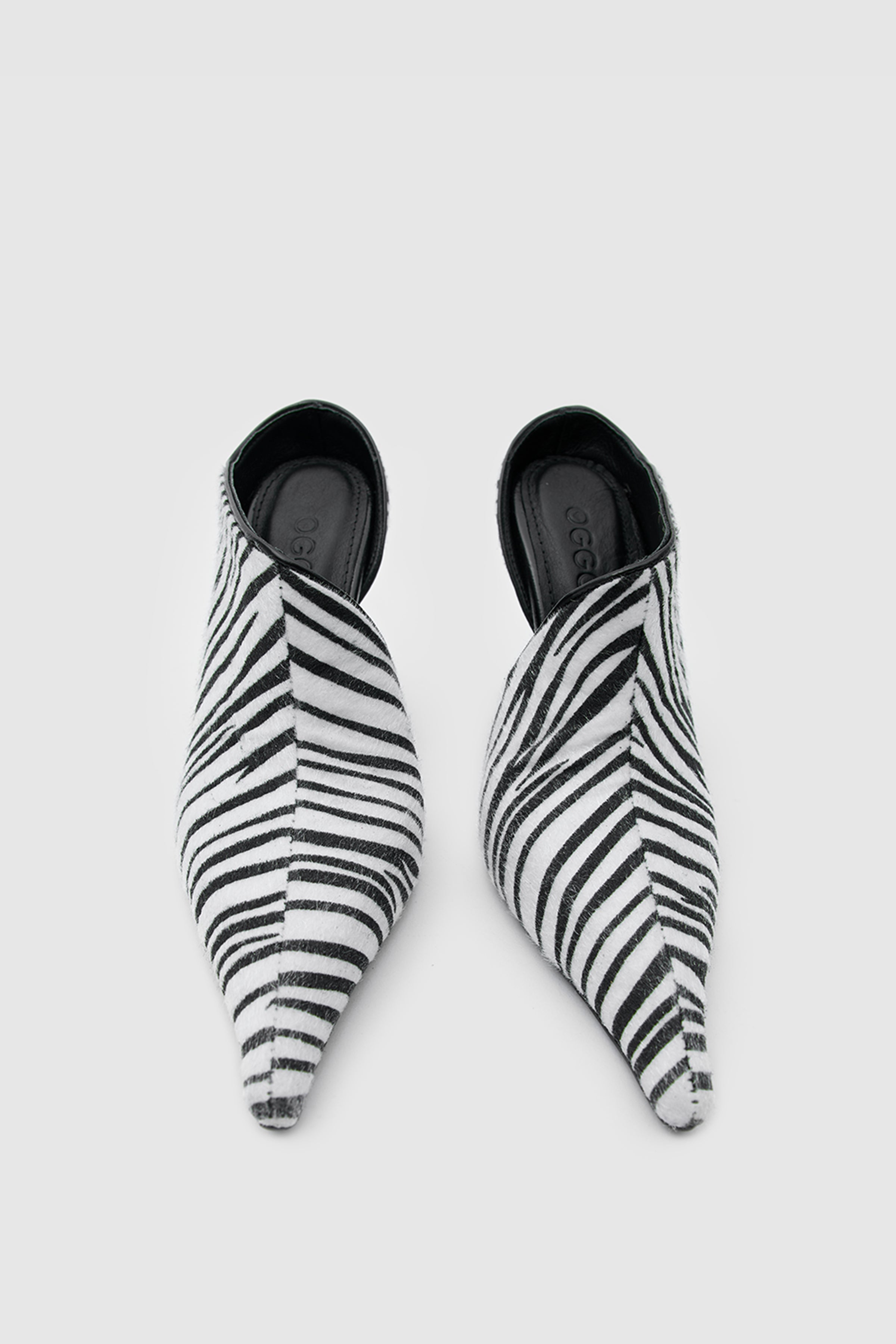 OGGO SUVEA ZEBRA HAKİKİ DERİ TERLİK