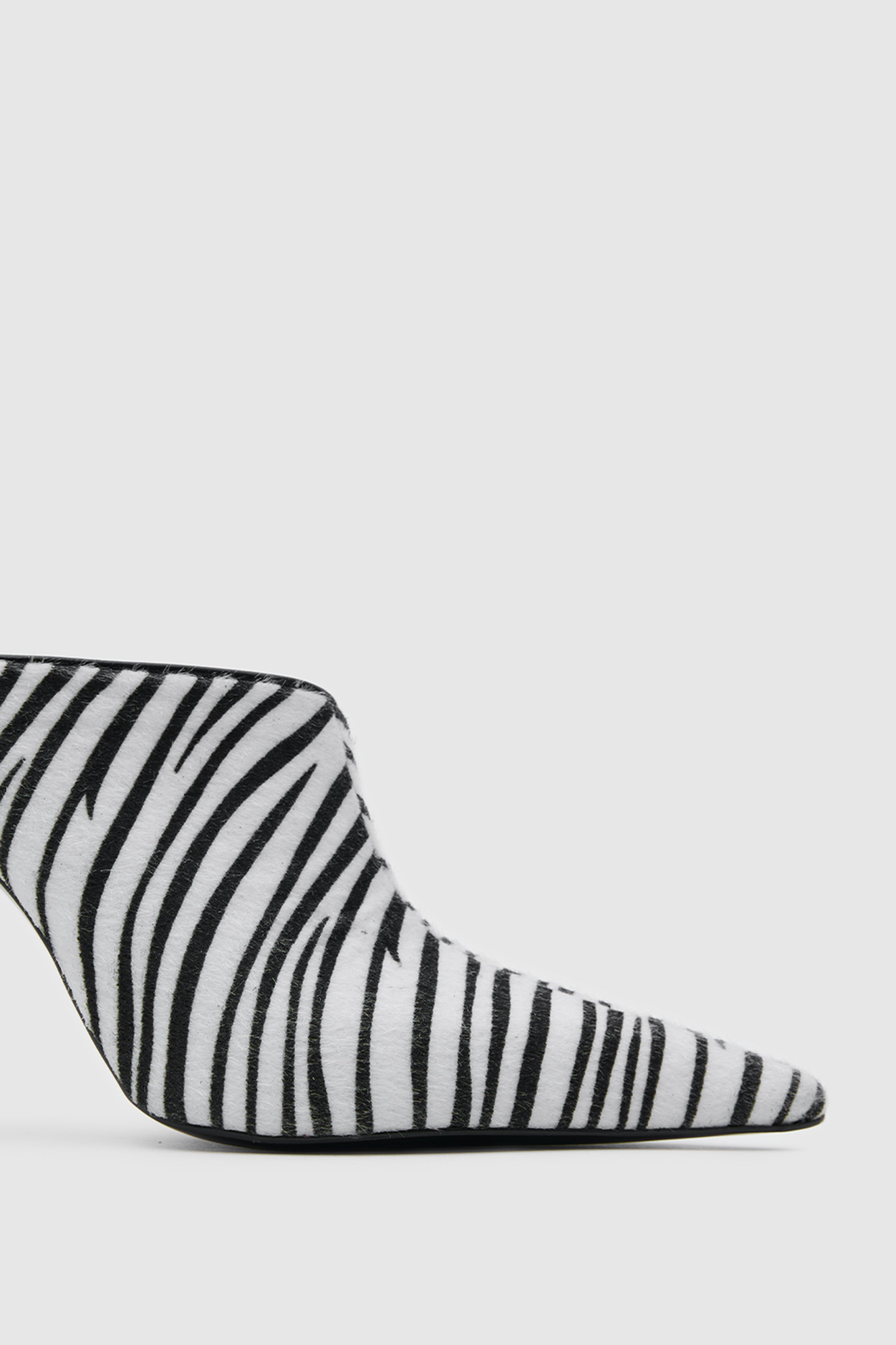 OGGO SUVEA ZEBRA HAKİKİ DERİ TERLİK