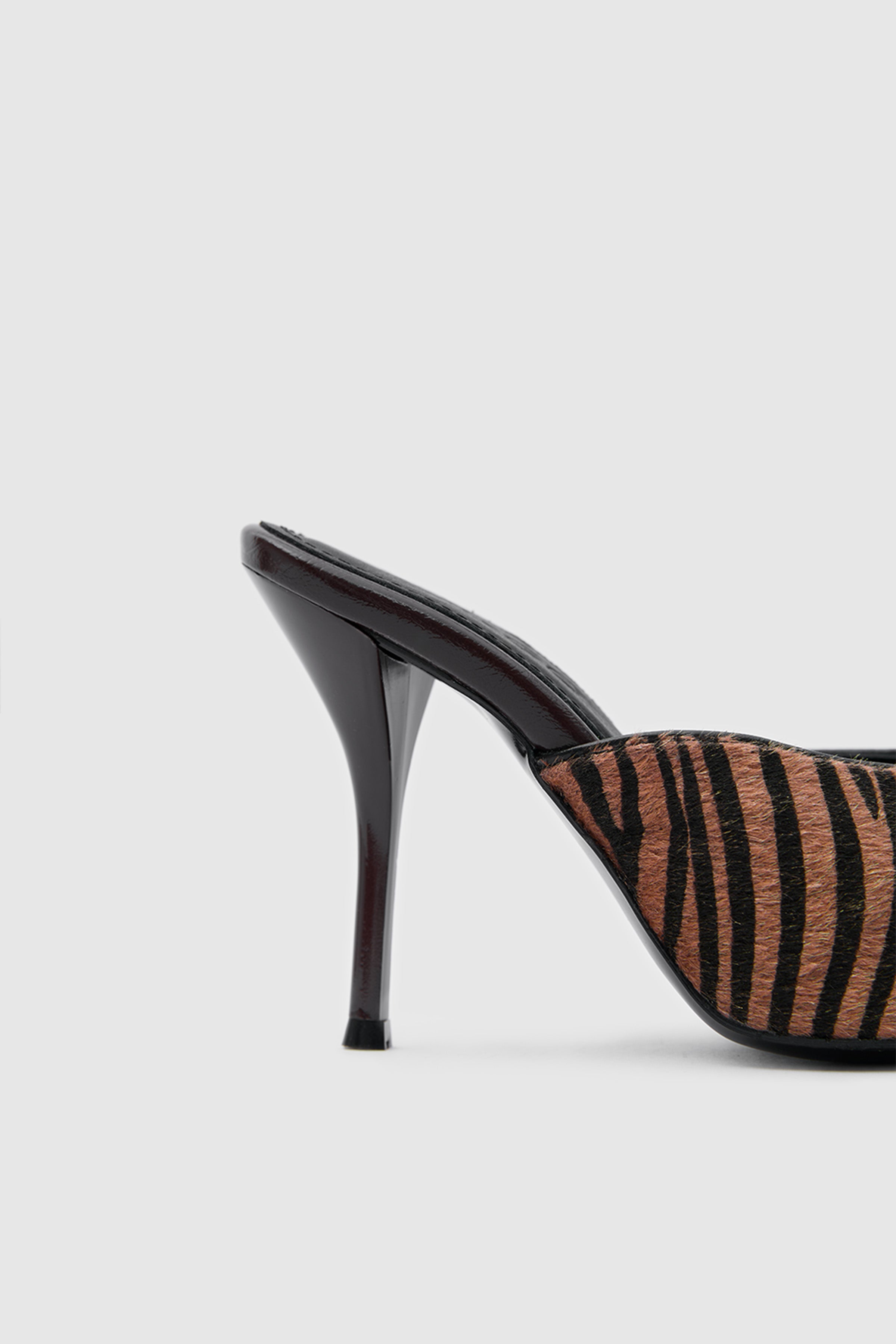 SUVEA AELA Leather Heeled