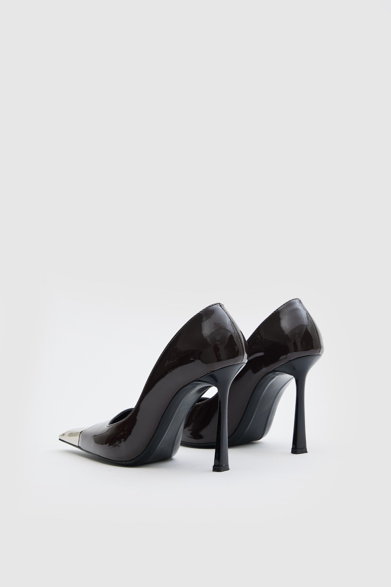 OGGO TOPUKLU RUGAN AYAKKABI - BURUN DETAYLI STİLETTO