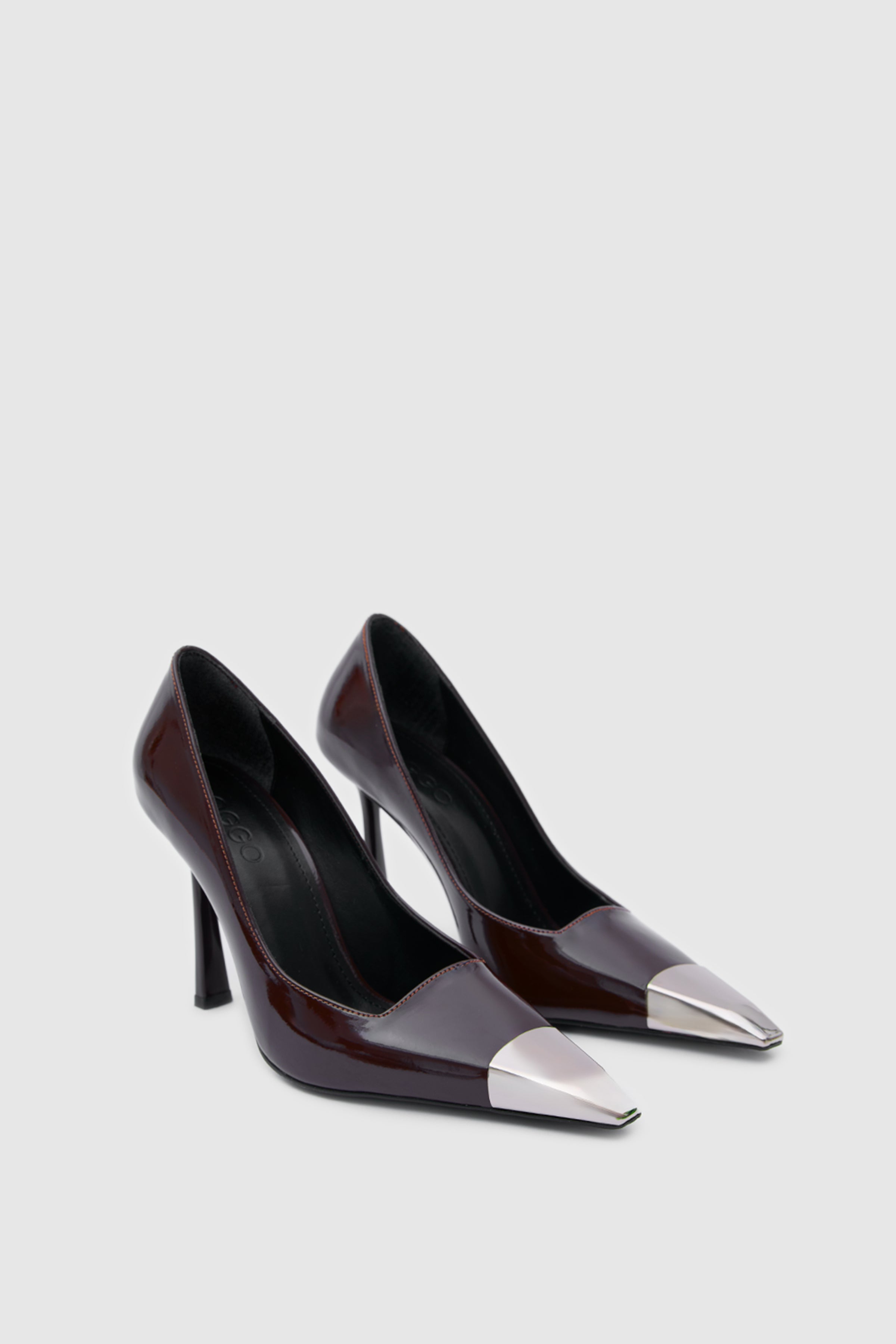 SUVEA AVEN Patent Leather Stiletto