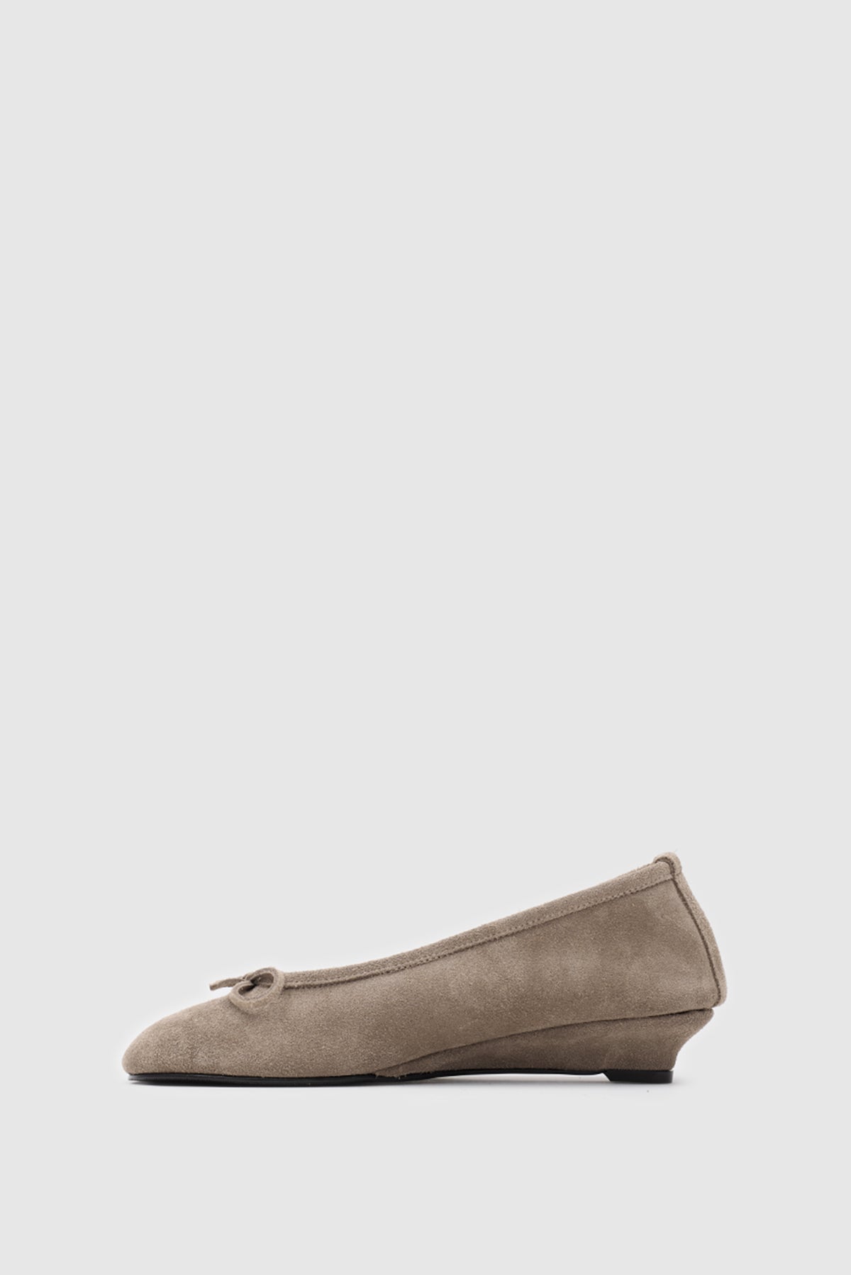 SUVEA LORA Suede Ballet Flat - Kum Suet