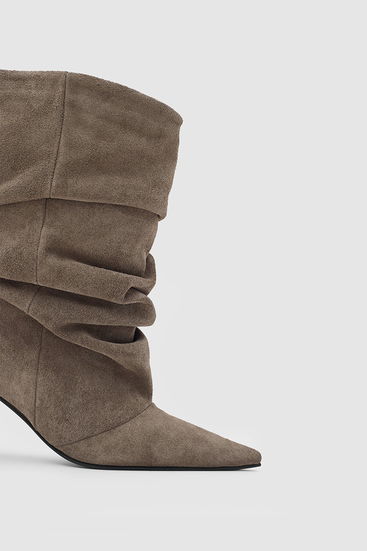 VELORA SLOUCHY BOOT - Kum Suet