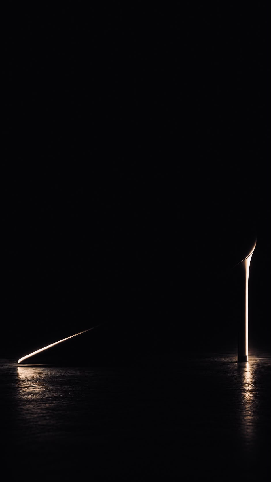 Heel silhouette outlined by light