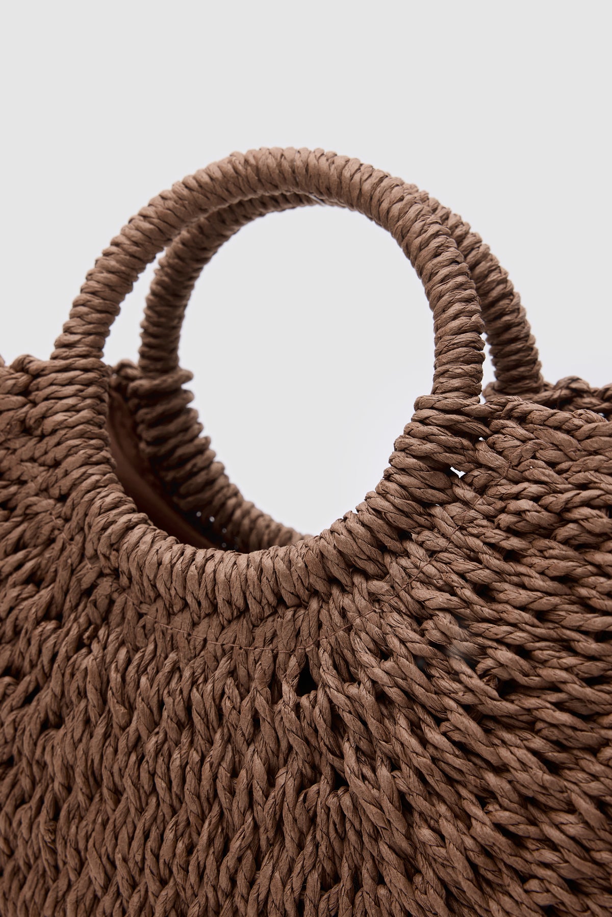 Oggo Büyük Boy Kahve Hasır Örgü Saplı, El ve Çapraz Çanta