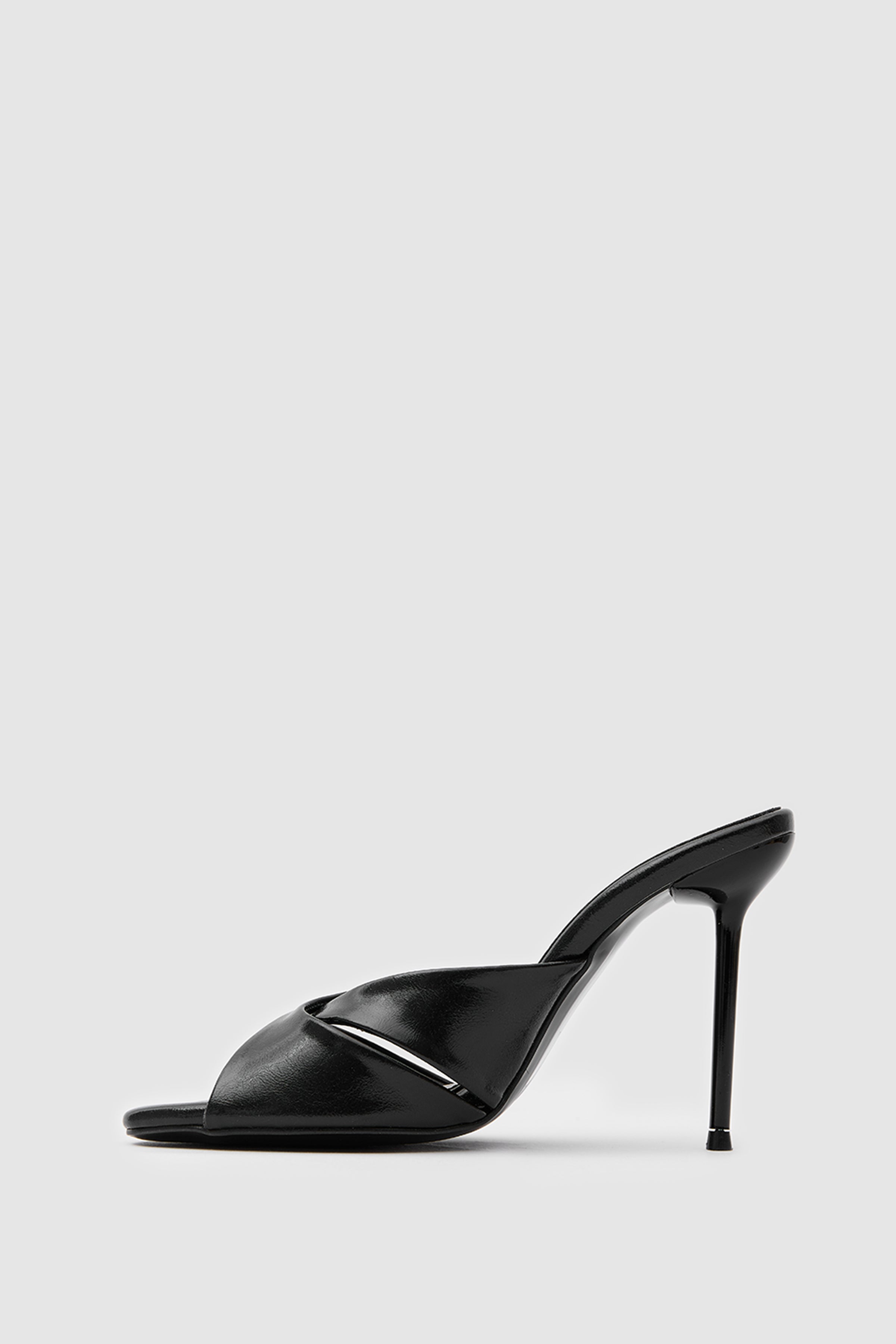 SUVEA X Shape Luxe Heels