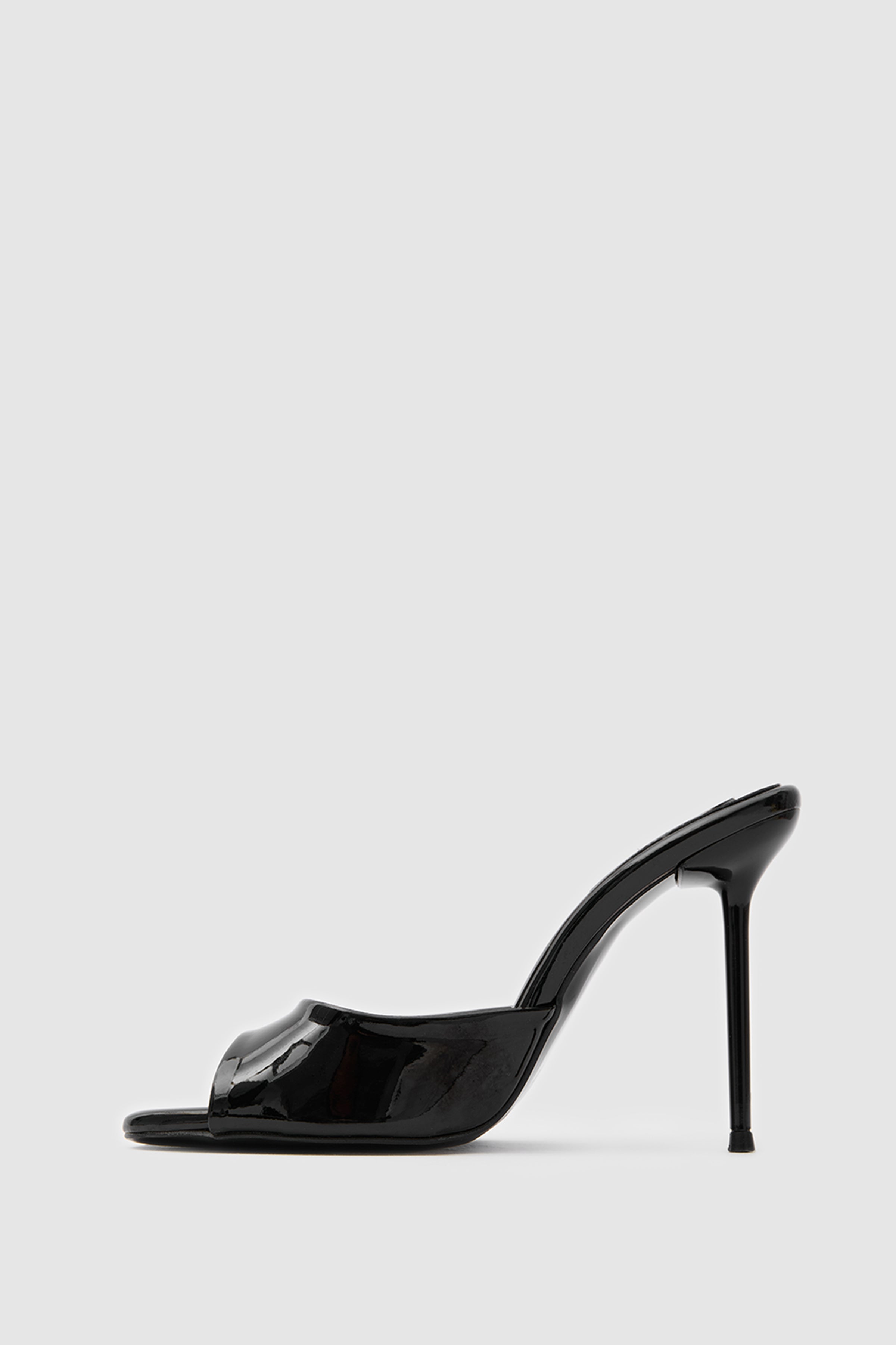 SUVEA Essential Shape Luxe Heels