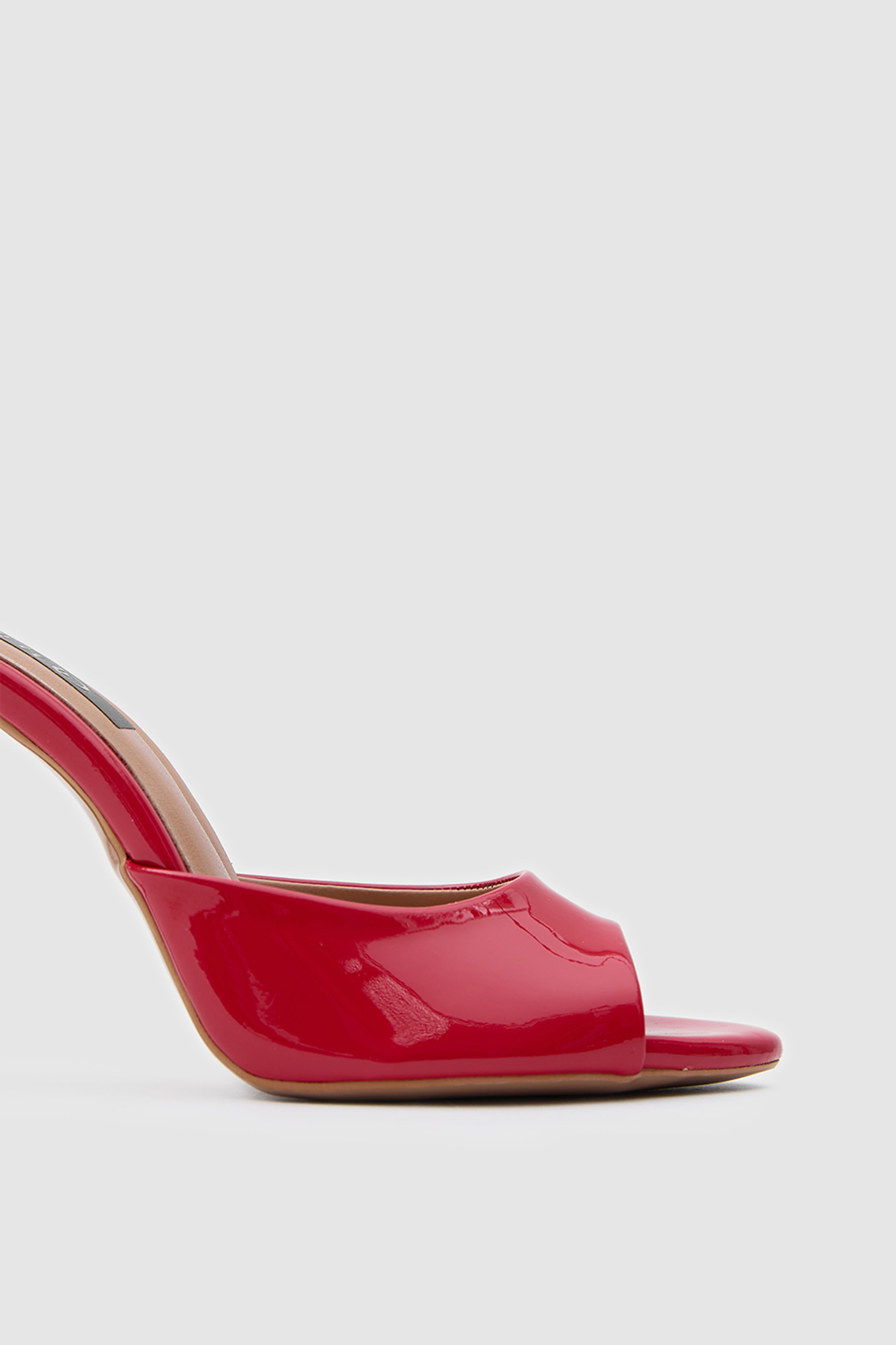 SUVEA Essential Shape Luxe Heels