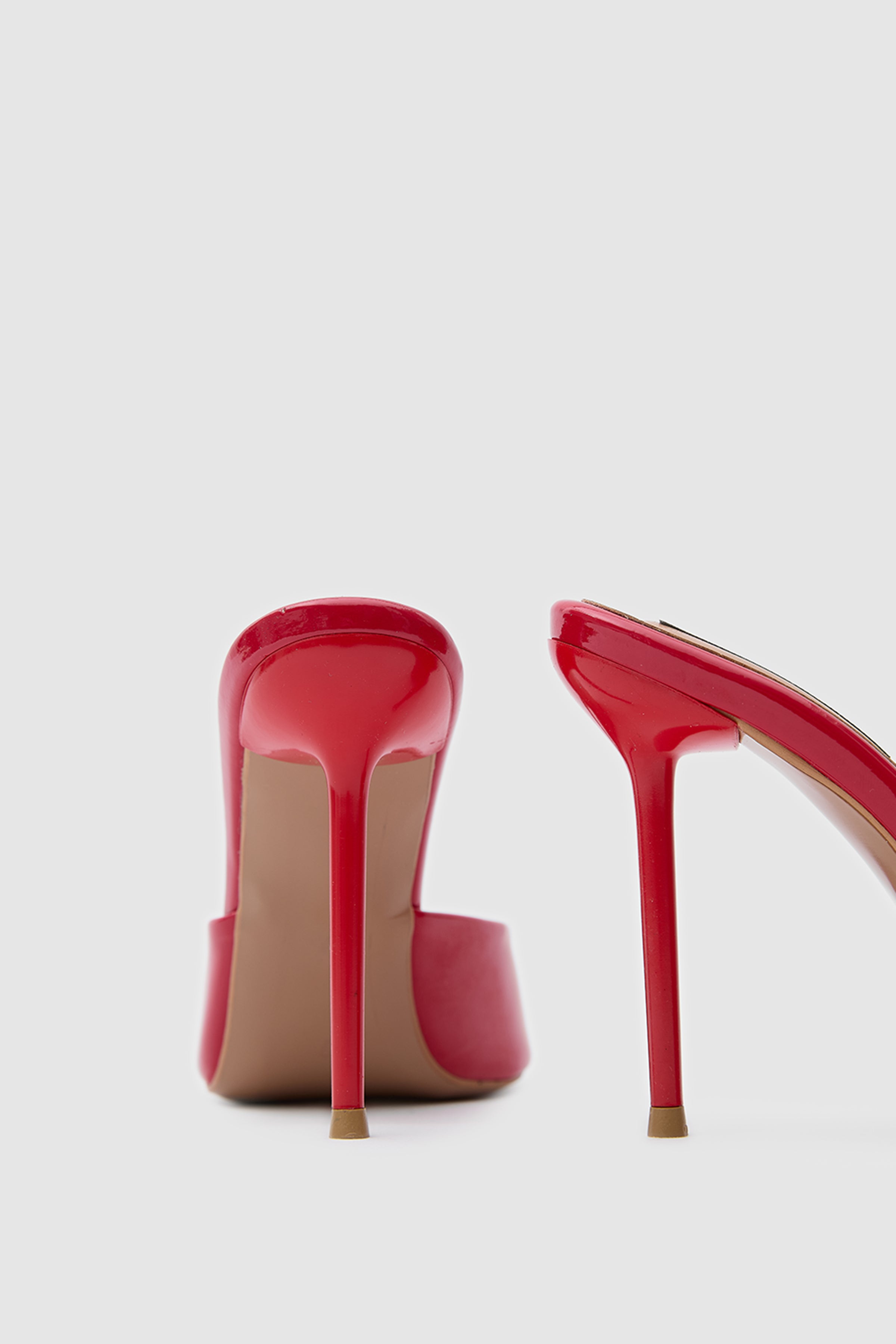 SUVEA Essential Shape Luxe Heels