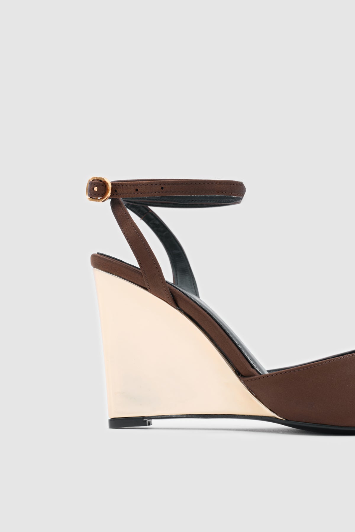 SUVEA Essential Curve Shape Wedges