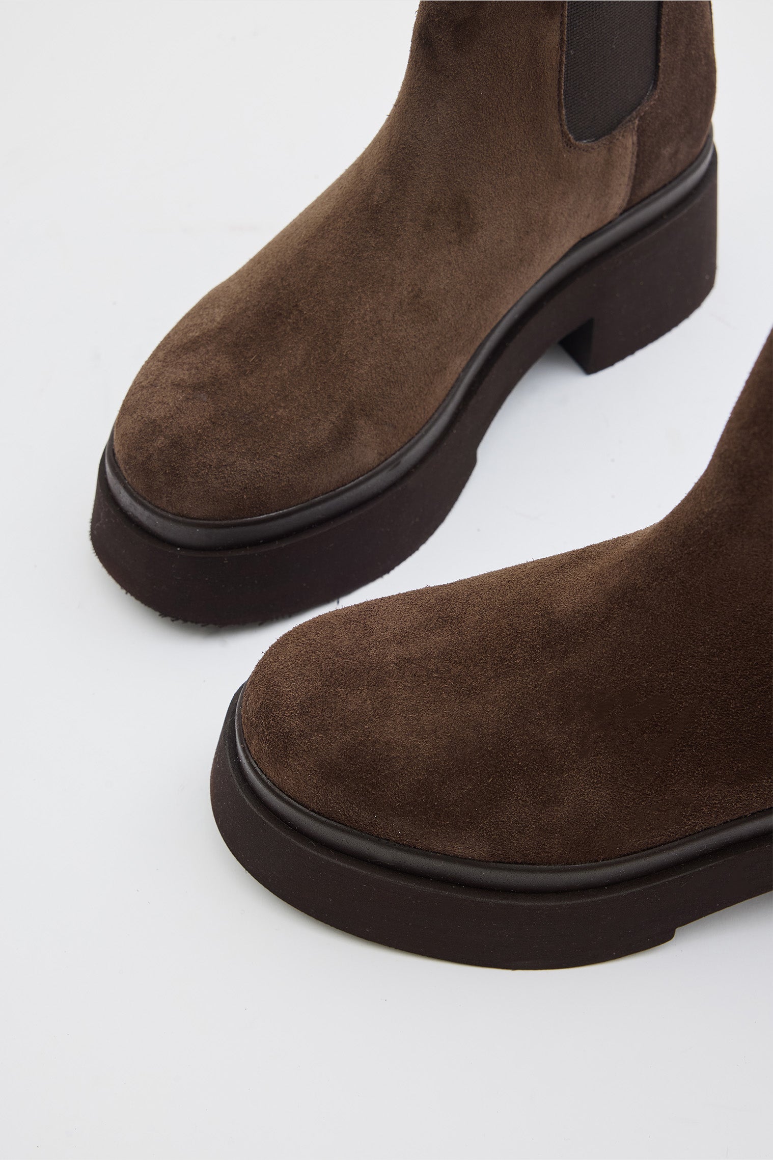 OGGO SUVEA HAKİKİ SÜET DERİ YÜKSEK TABAN BOT