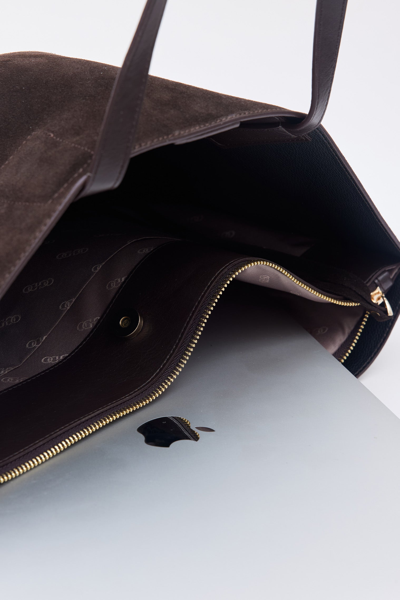 OGGO SUVEA LİTE SÜET DERİ El Çantası