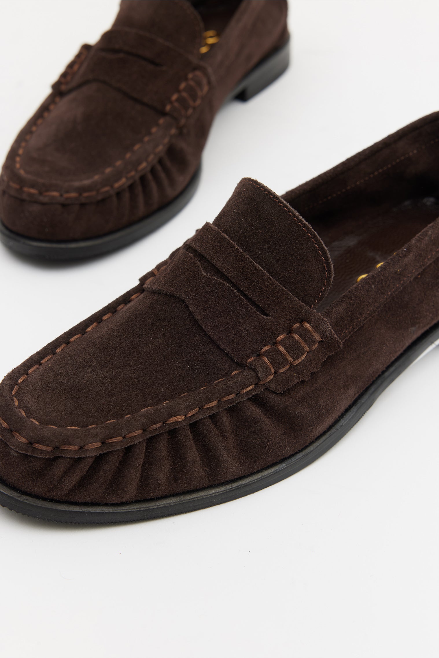 SUVEA SERON Suede Loafer