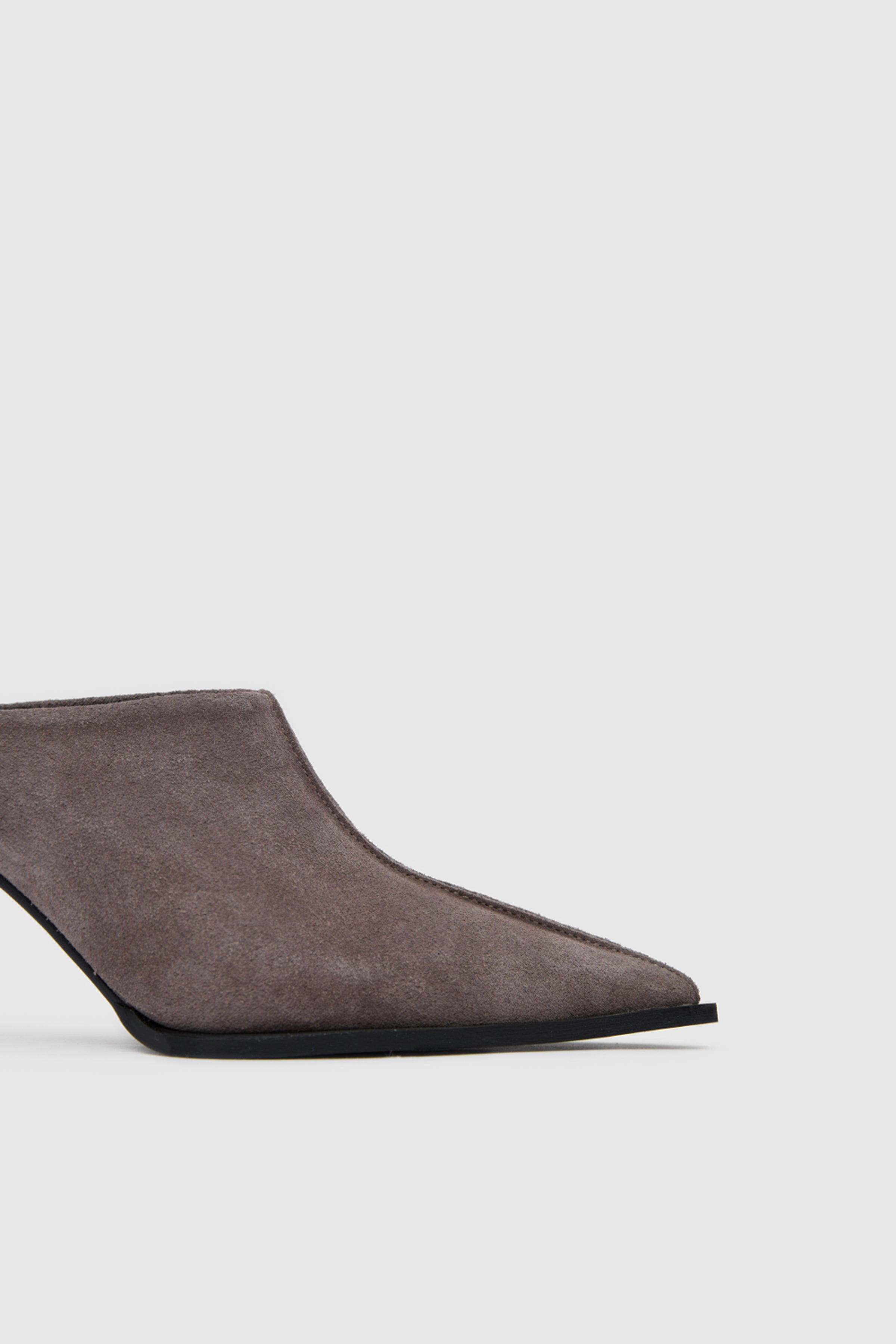 SUVEA AIRA Suede Heeled