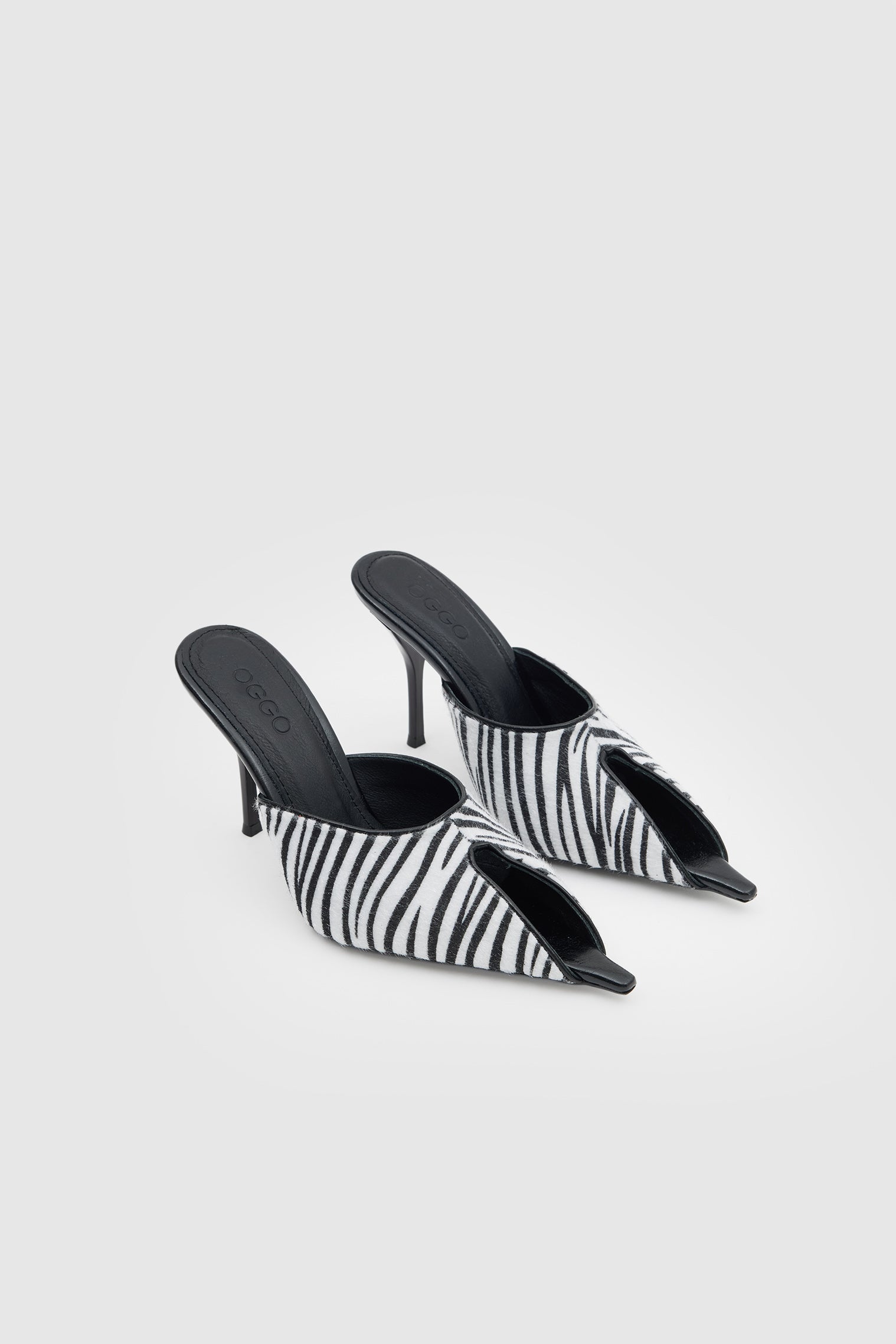 OGGO SUVEA ZEBRA HAKİKİ DERİ TERLİK