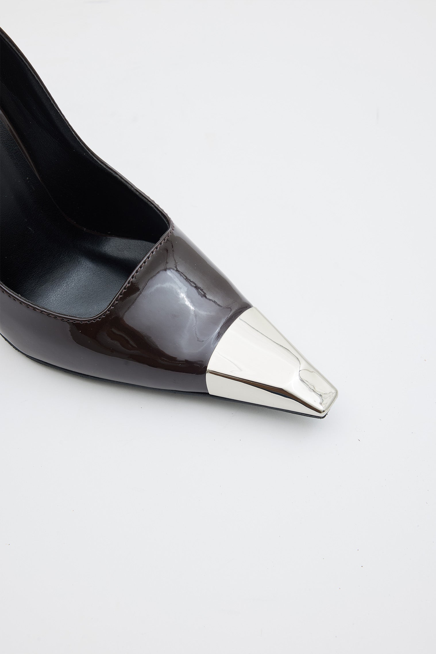 OGGO TOPUKLU RUGAN AYAKKABI - BURUN DETAYLI STİLETTO