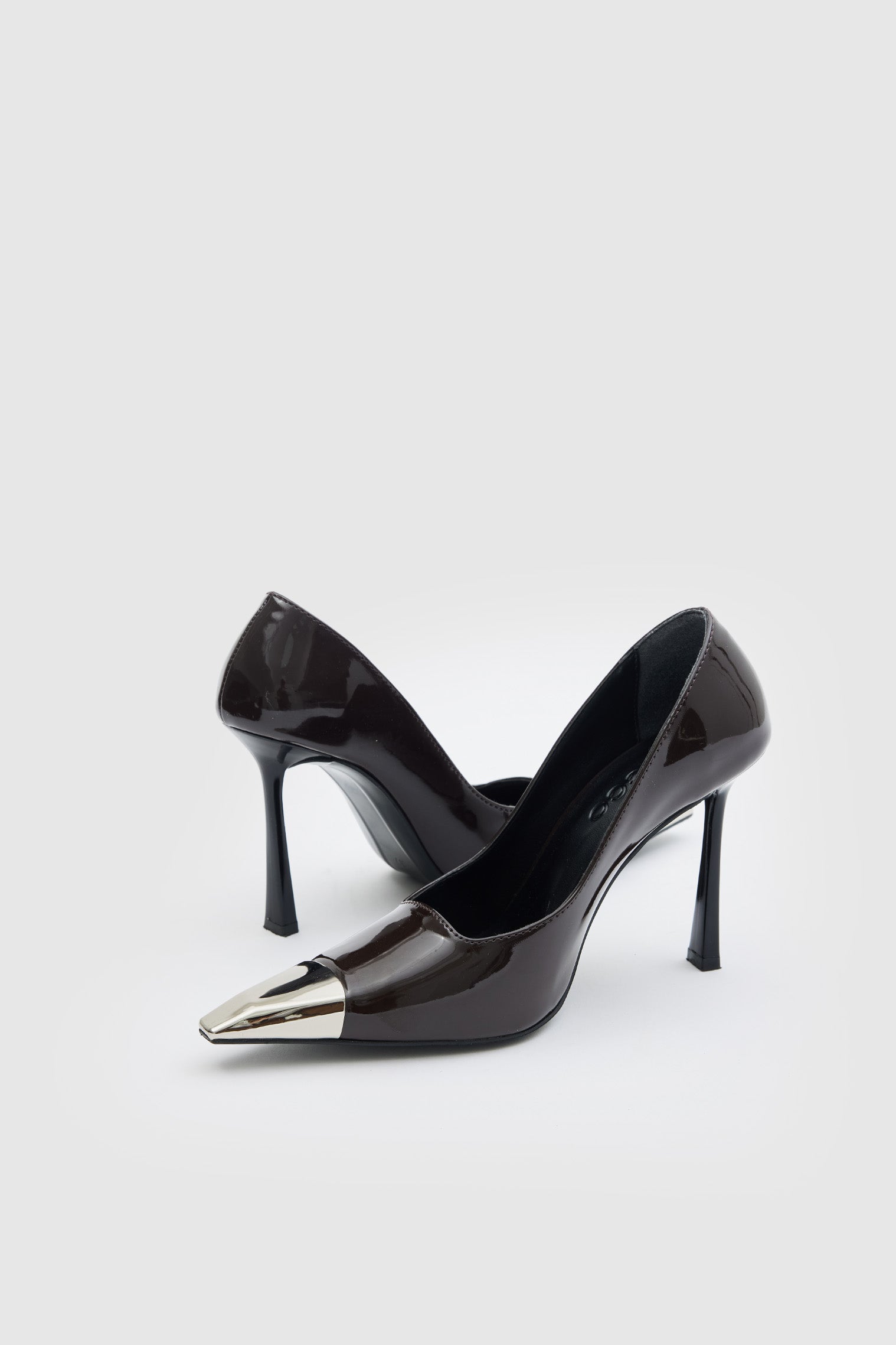 OGGO TOPUKLU RUGAN AYAKKABI - BURUN DETAYLI STİLETTO