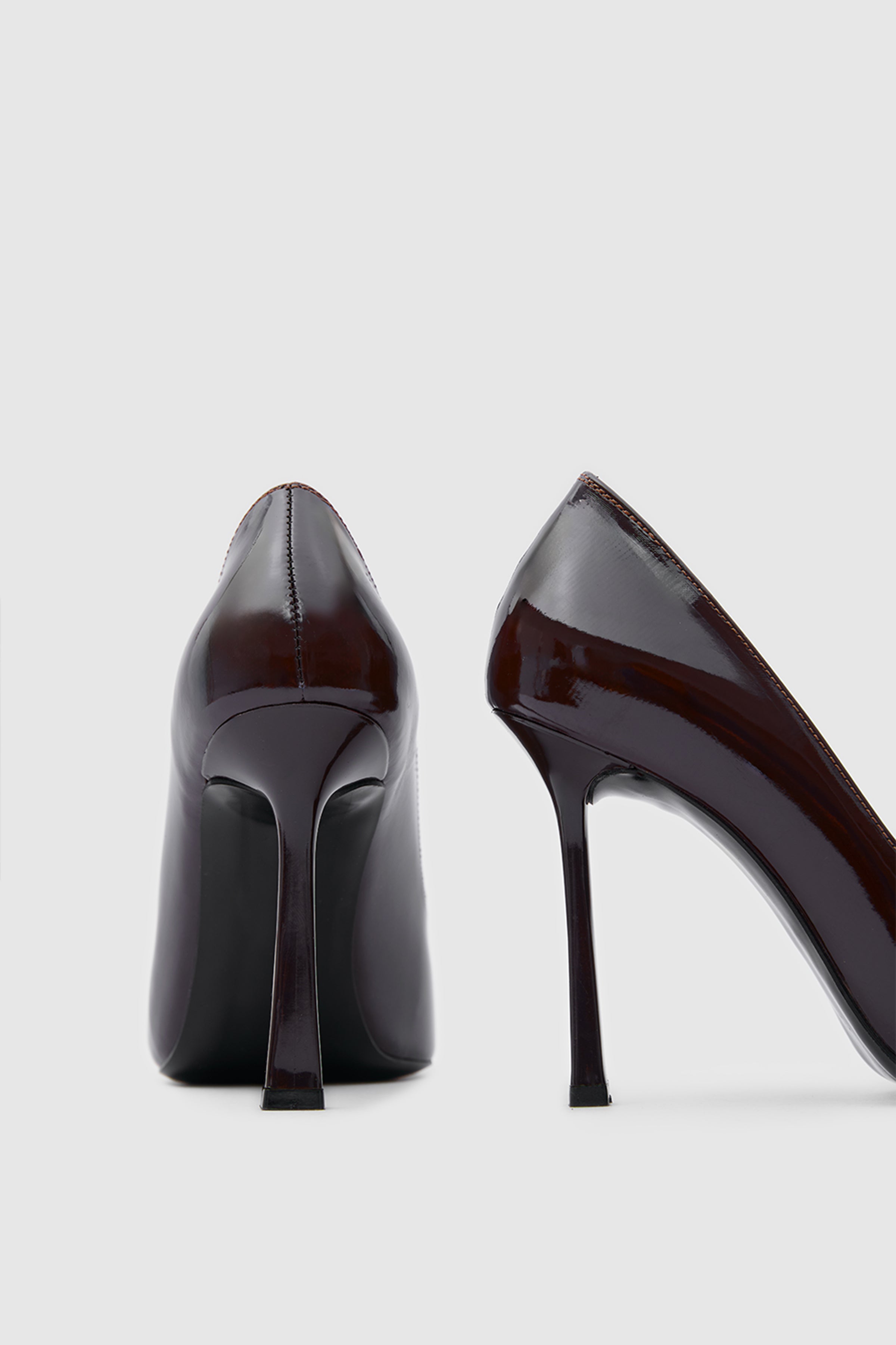 SUVEA AVEN Patent Leather Stiletto