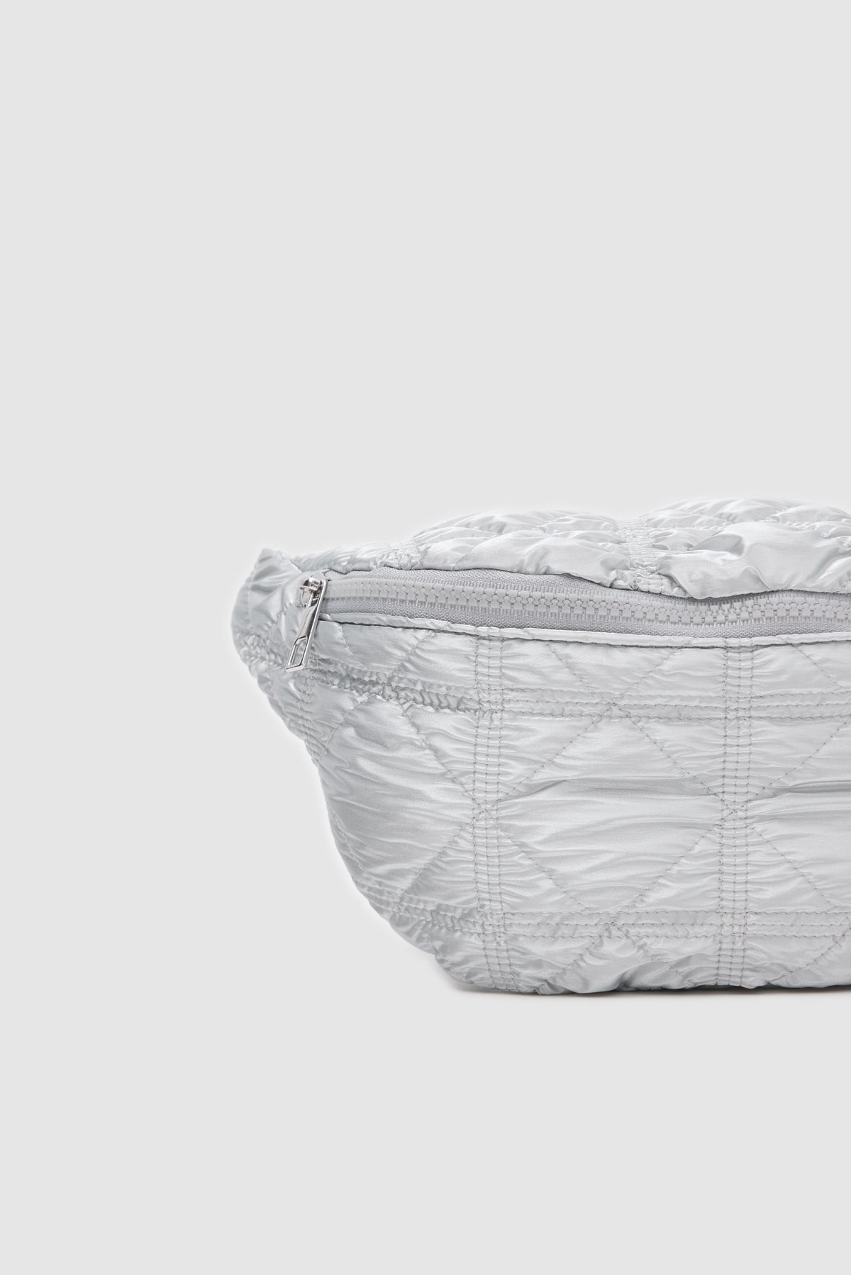 Oggo Puff&Go Loop Gümüş Free Bag