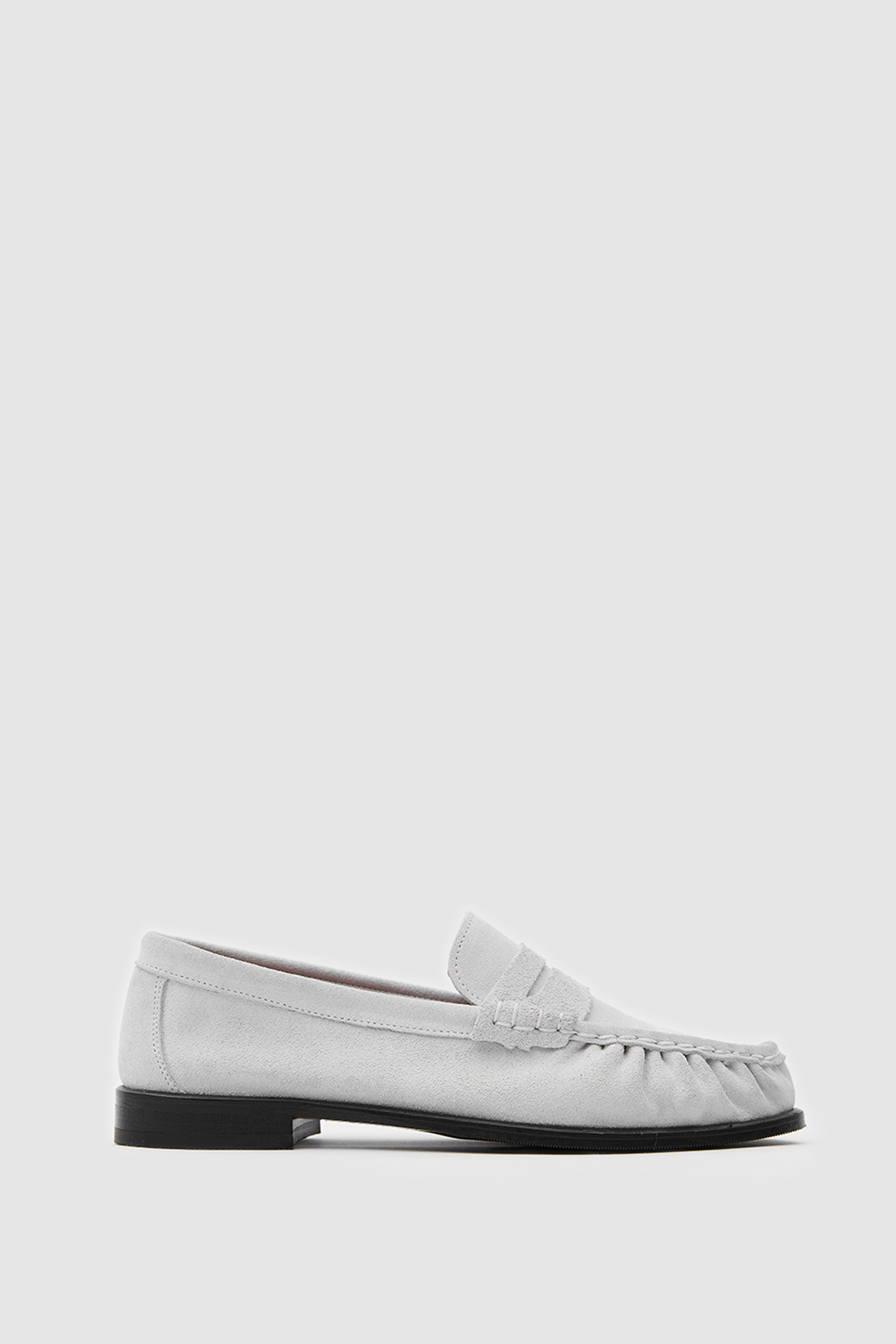 SUVEA SERON Suede Loafer