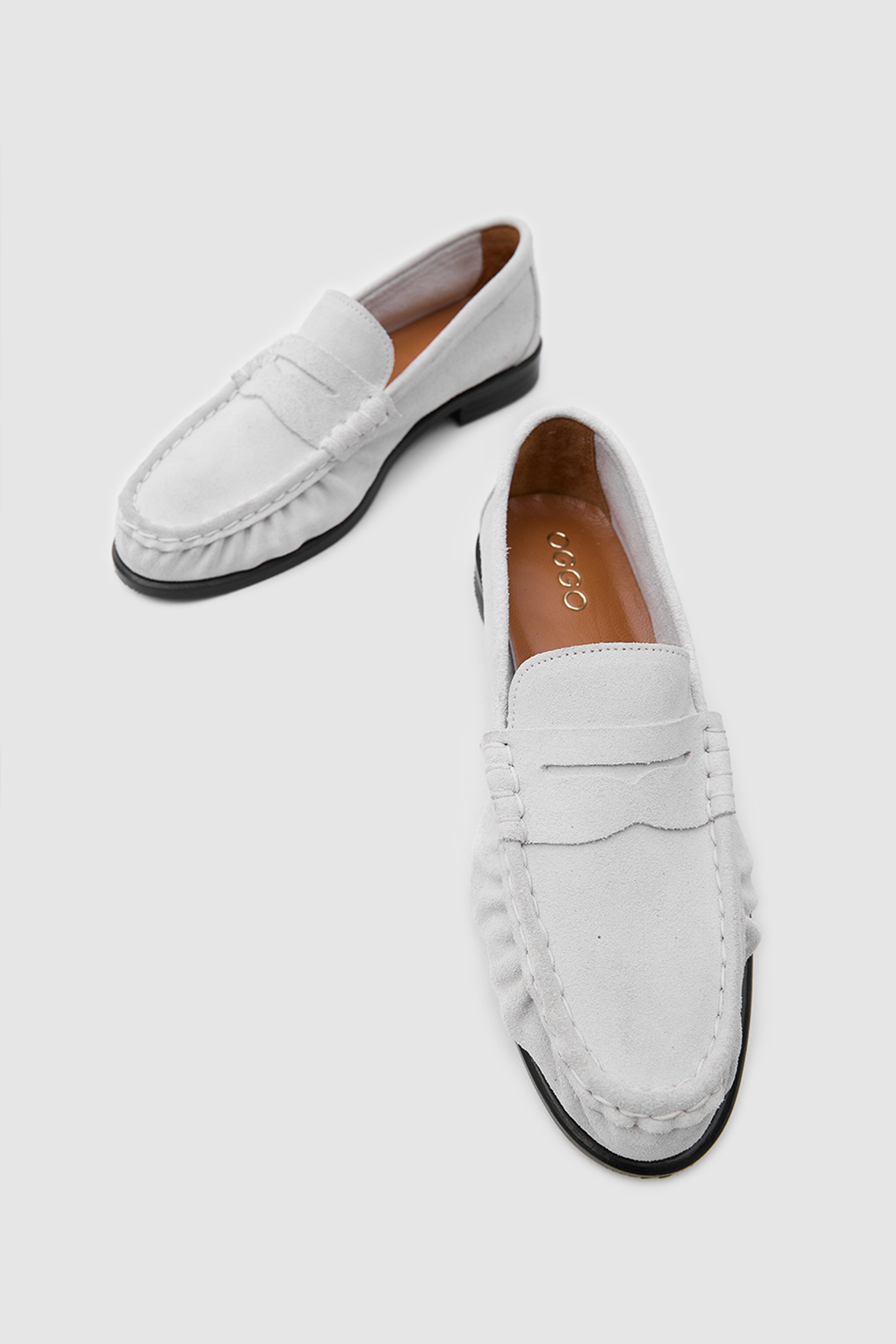 SUVEA SERON Suede Loafer
